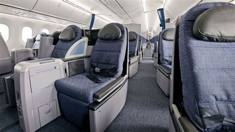 Boeing 787 dreamliner best seats